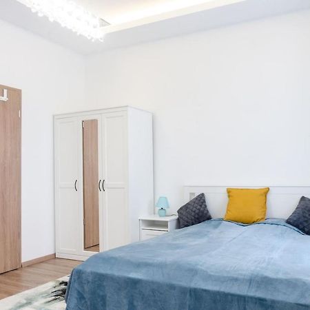 3 En Suit Bedroom Flat In The Main Centre For 6Ppl, 3Bdr,3Bthr,Ac 布达佩斯 外观 照片