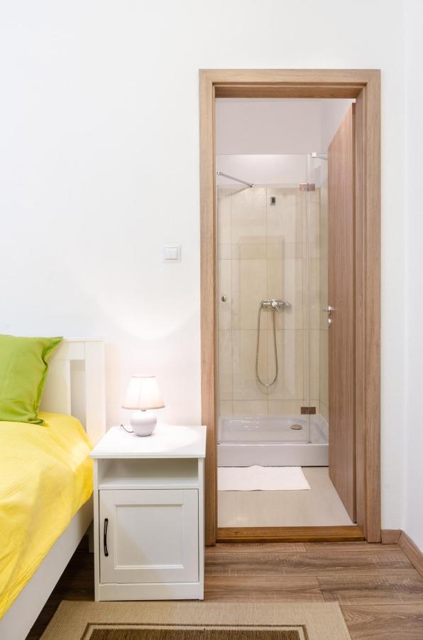 3 En Suit Bedroom Flat In The Main Centre For 6Ppl, 3Bdr,3Bthr,Ac 布达佩斯 外观 照片