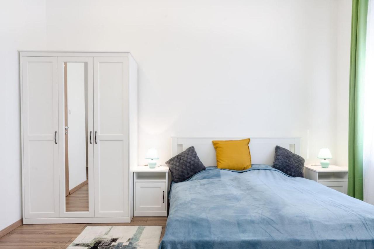 3 En Suit Bedroom Flat In The Main Centre For 6Ppl, 3Bdr,3Bthr,Ac 布达佩斯 外观 照片