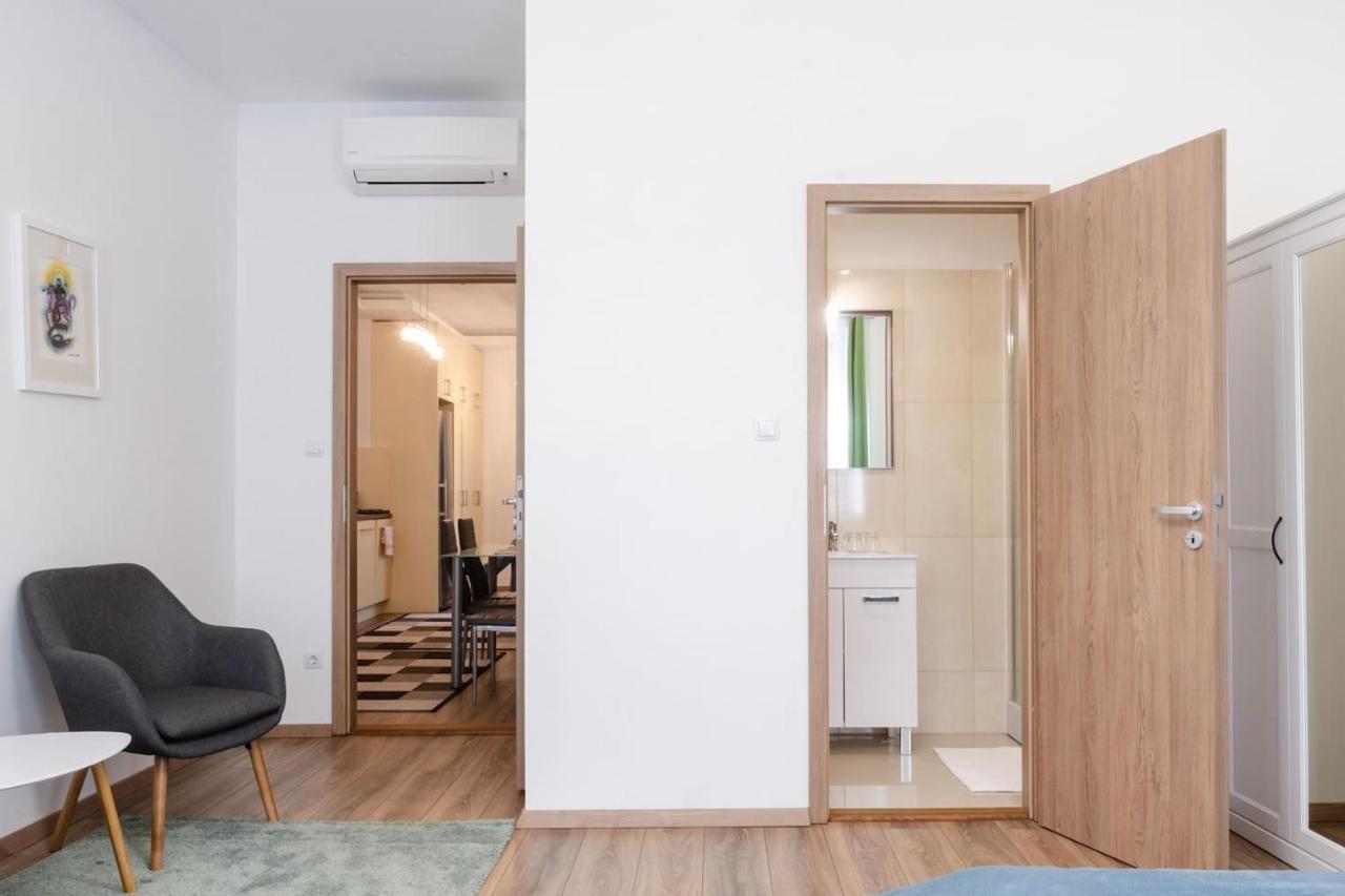 3 En Suit Bedroom Flat In The Main Centre For 6Ppl, 3Bdr,3Bthr,Ac 布达佩斯 外观 照片