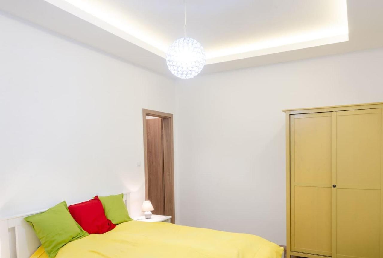 3 En Suit Bedroom Flat In The Main Centre For 6Ppl, 3Bdr,3Bthr,Ac 布达佩斯 外观 照片