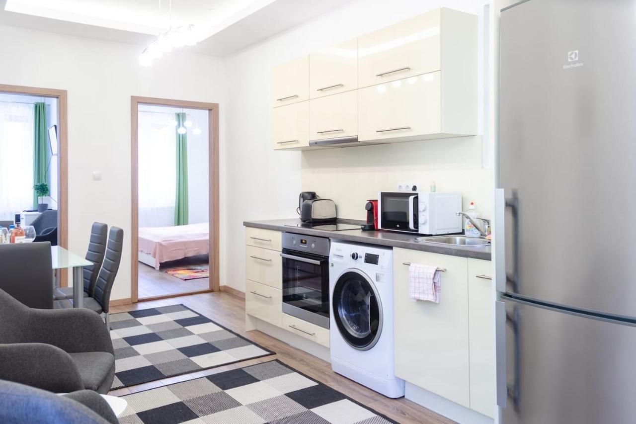 3 En Suit Bedroom Flat In The Main Centre For 6Ppl, 3Bdr,3Bthr,Ac 布达佩斯 外观 照片