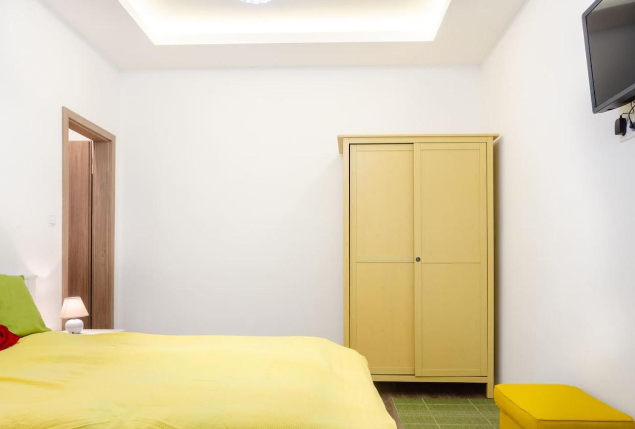 3 En Suit Bedroom Flat In The Main Centre For 6Ppl, 3Bdr,3Bthr,Ac 布达佩斯 外观 照片