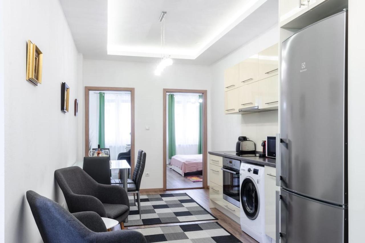 3 En Suit Bedroom Flat In The Main Centre For 6Ppl, 3Bdr,3Bthr,Ac 布达佩斯 外观 照片